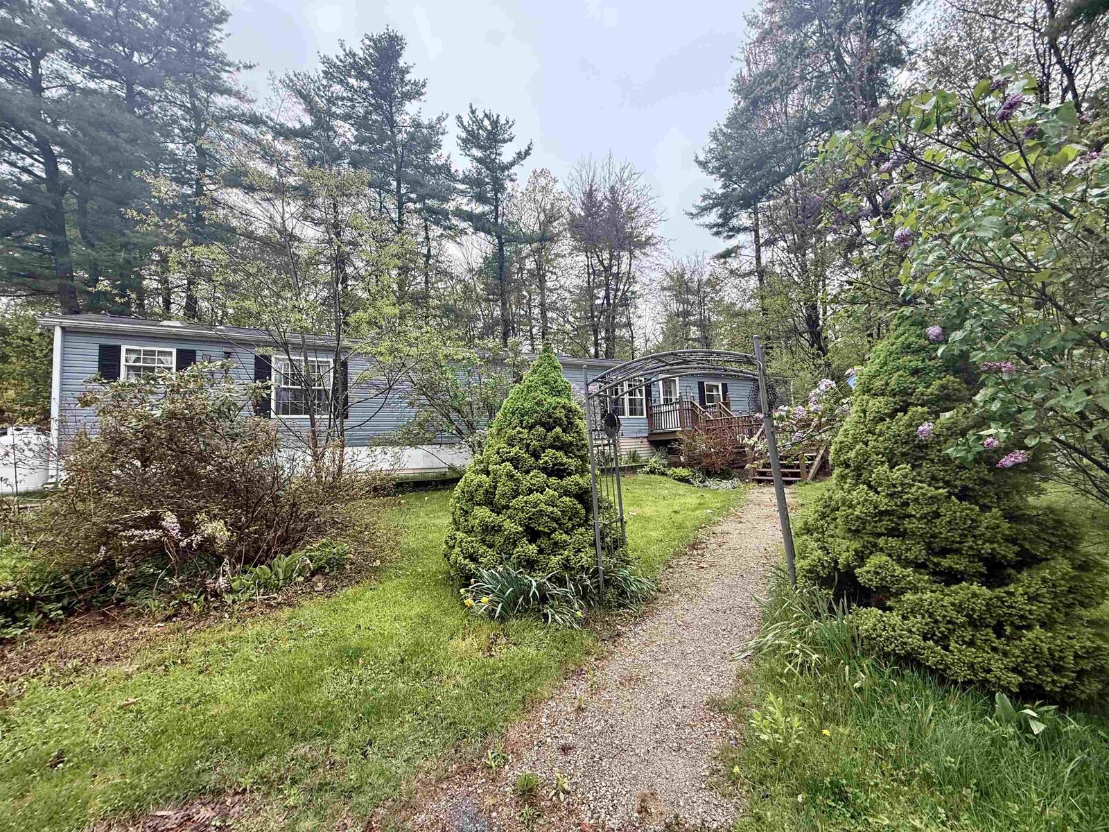 Property Photo: 90 Merriam Hill Road NH 03048