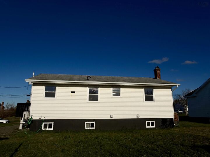 Property Photo:  733 Sharpes Lane  NS B1H 4H1 