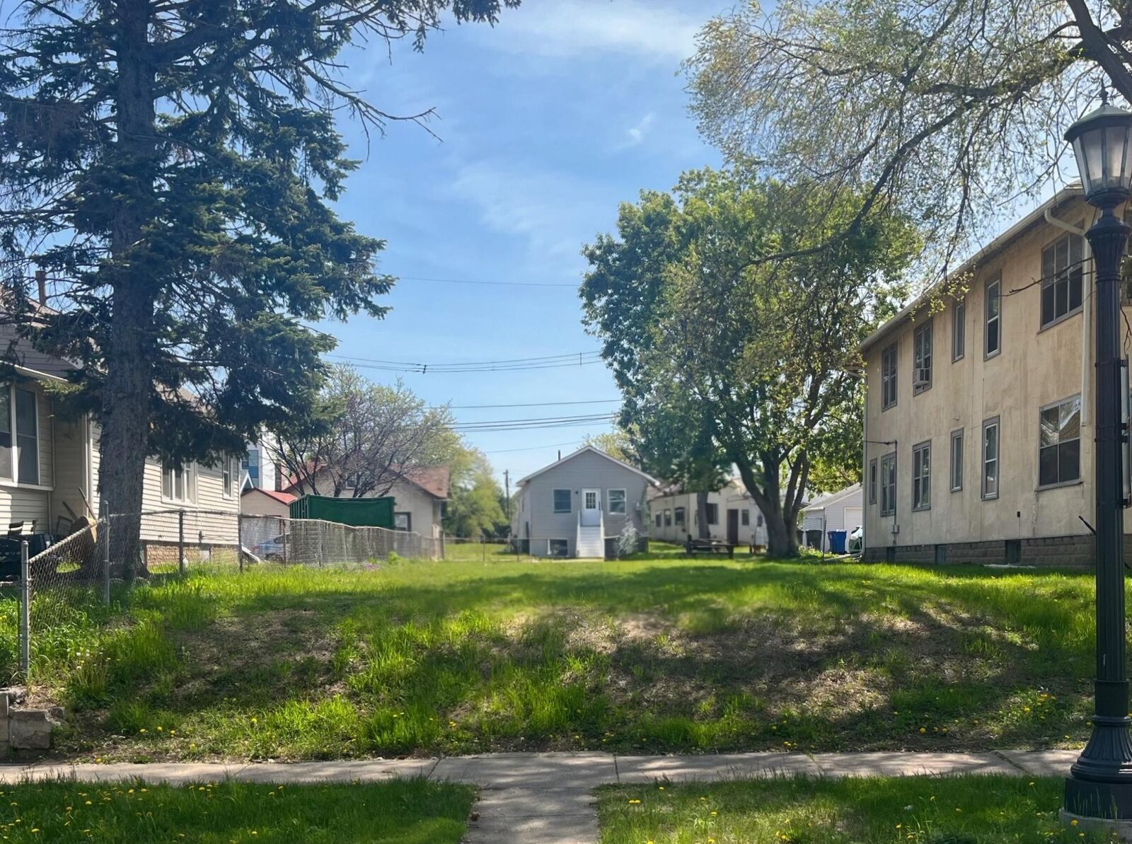 Property Photo:  390 Fry Street  MN 55104 