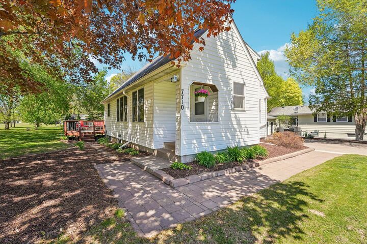Property Photo:  7710 Groveland Road  MN 55112 