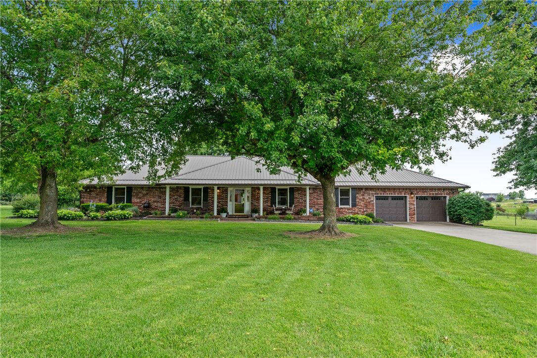 Property Photo:  2244 Country Lane  AR 72762 