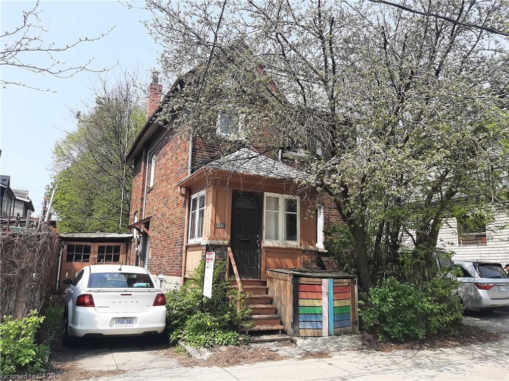 Property Photo:  180 Dufferin Street  ON M6K 1Z2 