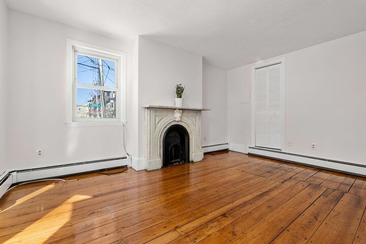 Property Photo:  9 Thomas Park 3  MA 02127 
