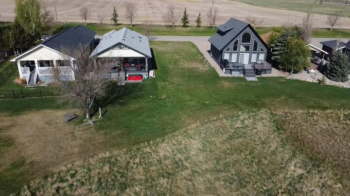 Property Photo:  70 Lake McGregor Drive  AB T0L 2B0 