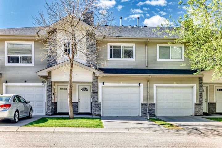 6621 Pinecliff Grove NE — photo 1