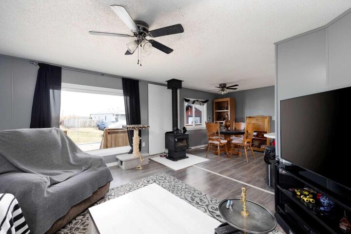 Property Photo:  180 Greenwood Place  AB T9K 2L9 