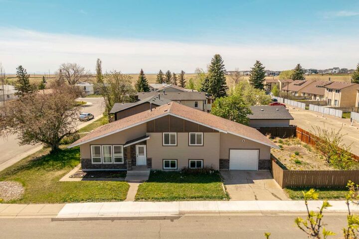 10 Trent Road W — photo 1
