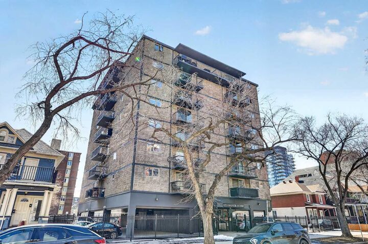 Property Photo:  1213 13 Avenue SW 802  AB T3C 0T2 