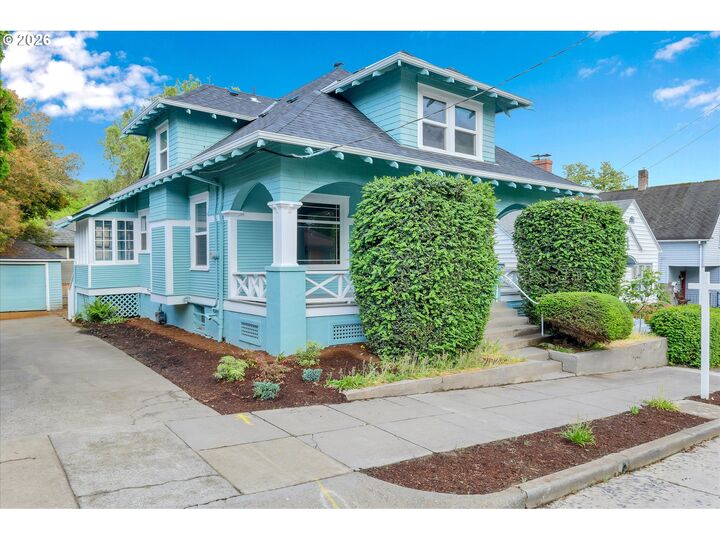 Property Photo:  316 SE 31st Ave  OR 97214 