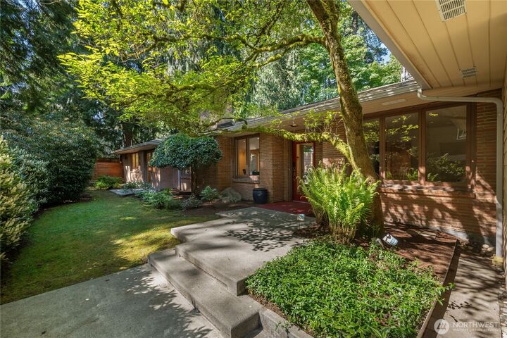 Property Photo:  1207 NE 140th Street  WA 98125 