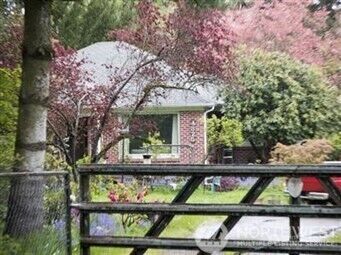 Property Photo:  4325 NE Sunset Blvd  WA 98059 