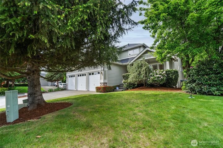 Property Photo:  18636  172nd Place SE  WA 98058 