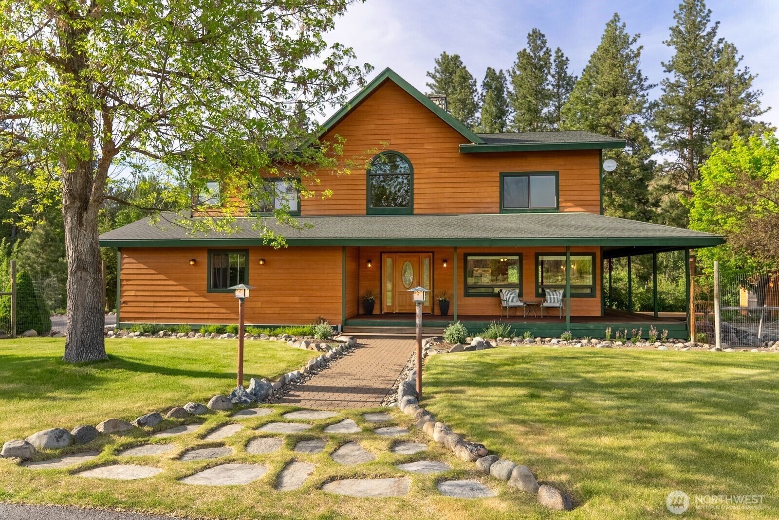 Property Photo:  19  Mariposa Lane  WA 98862 