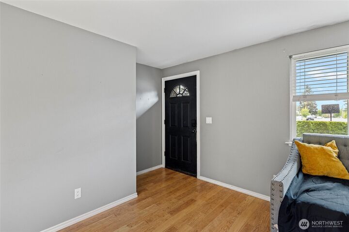 Property Photo:  2008  Pacific Place  WA 98273 