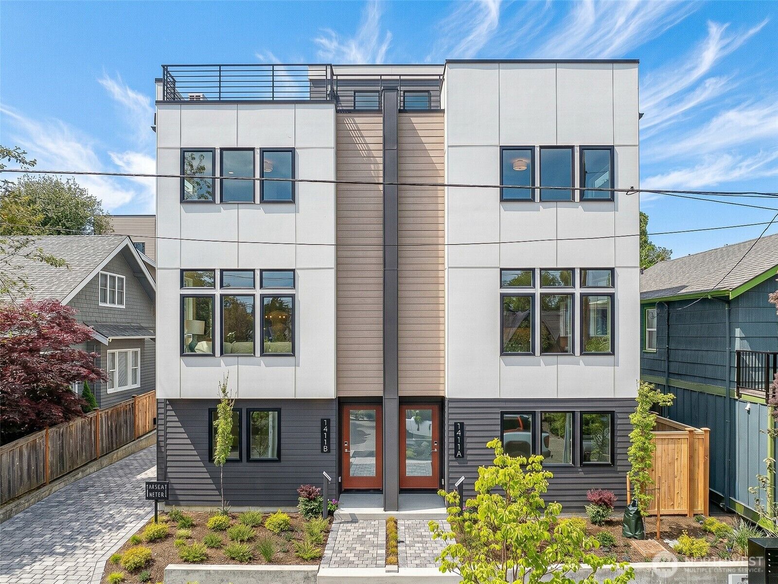 Property Photo:  1411 B N 48th Street  WA 98103 