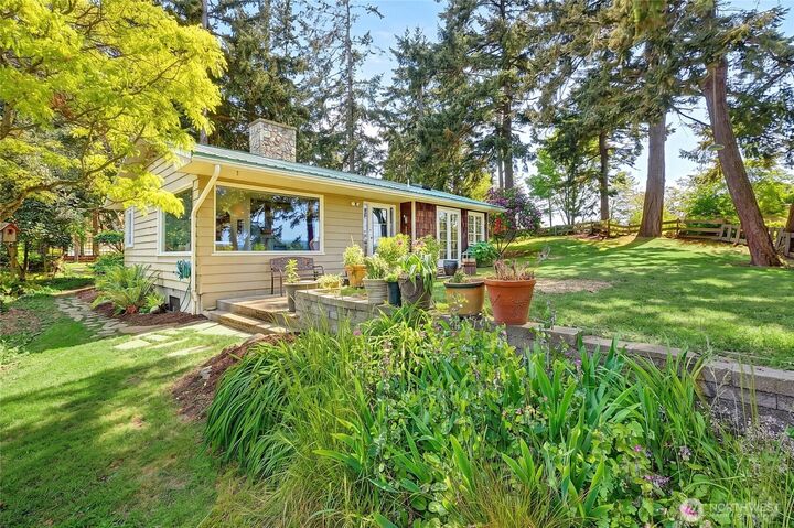Property Photo:  386  Shore Drive  WA 98282 