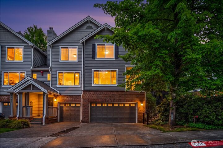 Property Photo:  4126  248th Court SE 80  WA 98029 