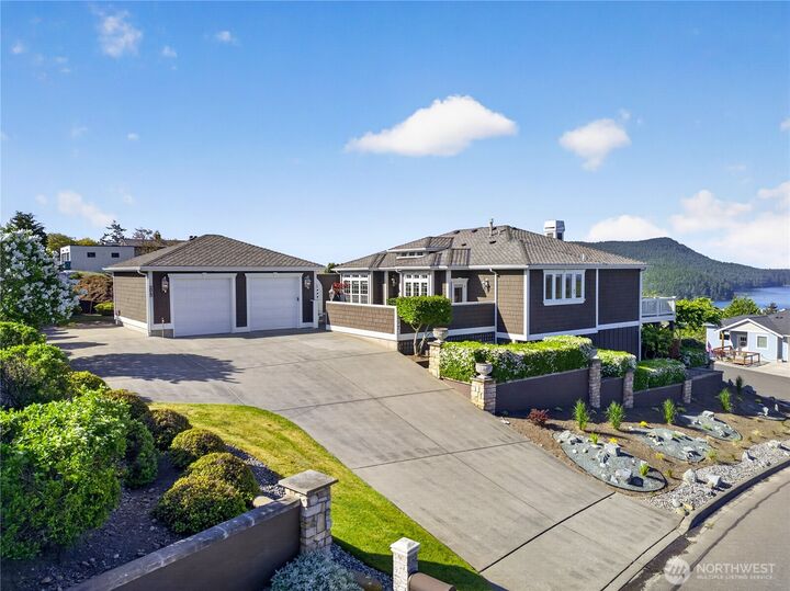 Property Photo:  2017  Piper Circle  WA 98221 