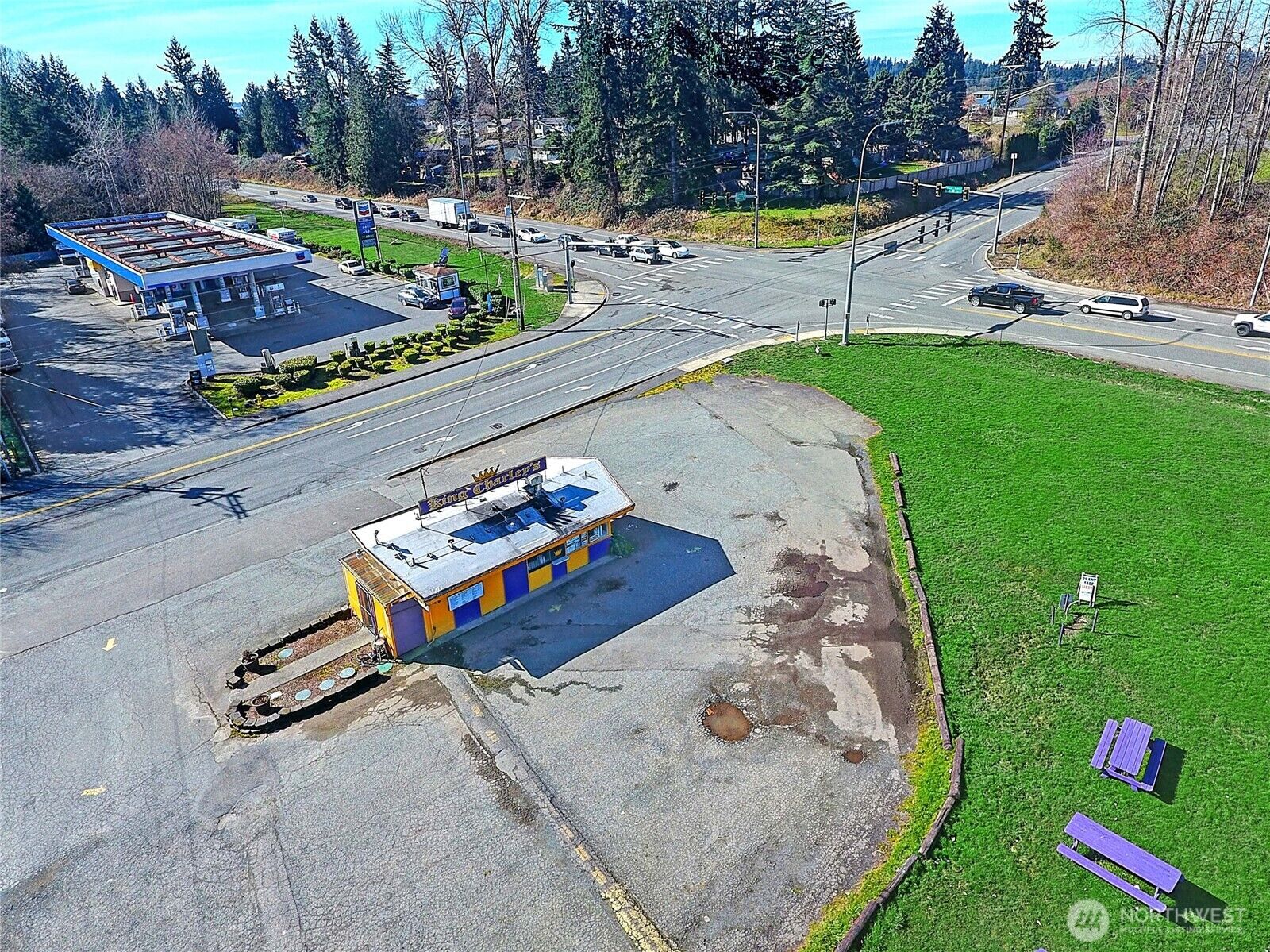 Property Photo:  1400  30th Street SE  WA 98290 