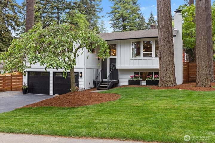Property Photo:  20111  80th Avenue W  WA 98026 