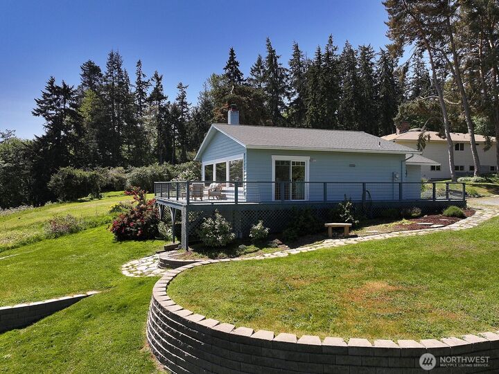 Property Photo:  2977  North Bluff Road  WA 98253 