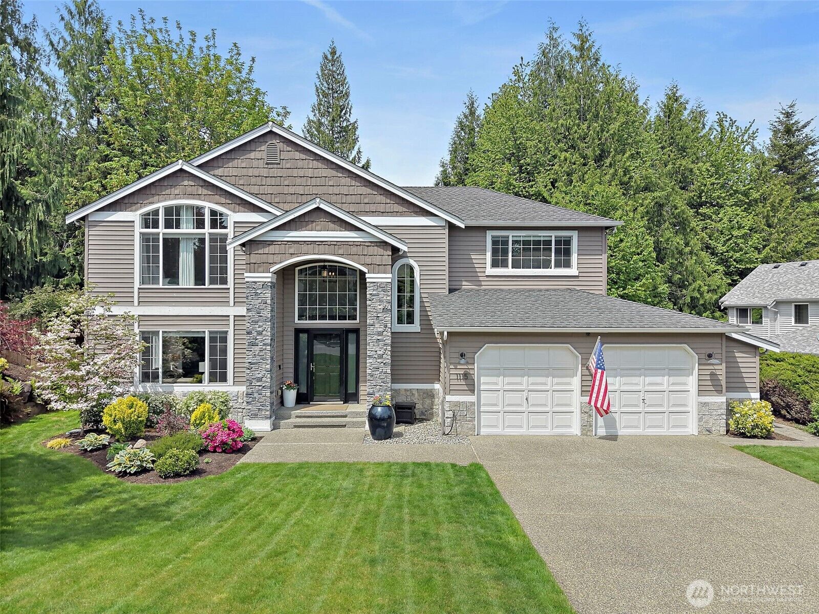 Property Photo:  1115  Hemlock Avenue SW  WA 98045 