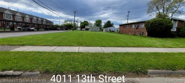 Property Photo:  4011 13th Street  MI 48229 