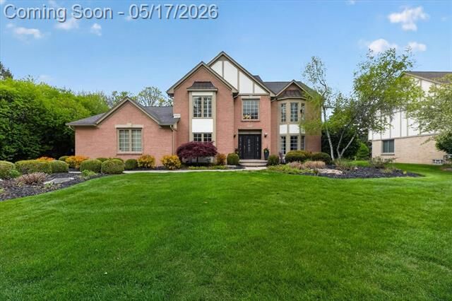Property Photo:  1452 Lockmoor Drive  MI 48084 