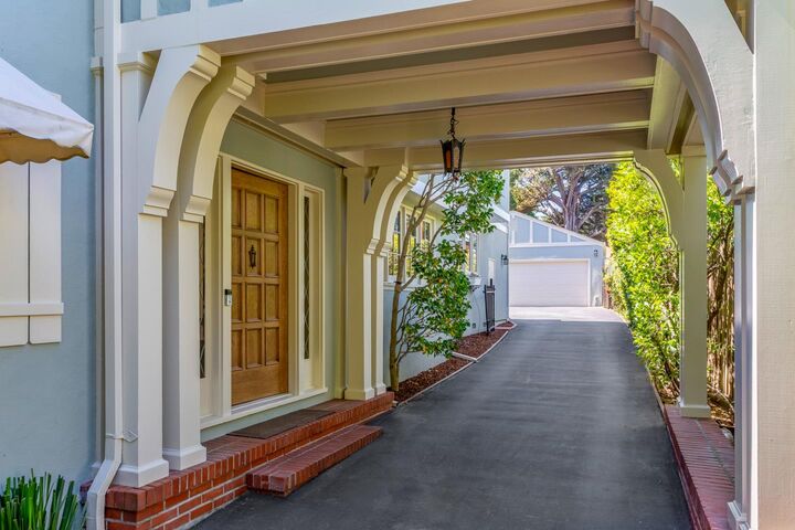 Property Photo:  641 Crescent Avenue  CA 94402 
