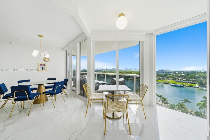 Property Photo:  4779 Collins Ave 1206  FL 33140 