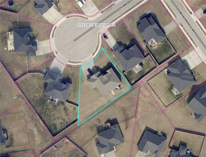 Property Photo:  7205 Sunnybrook Court  IN 47111 