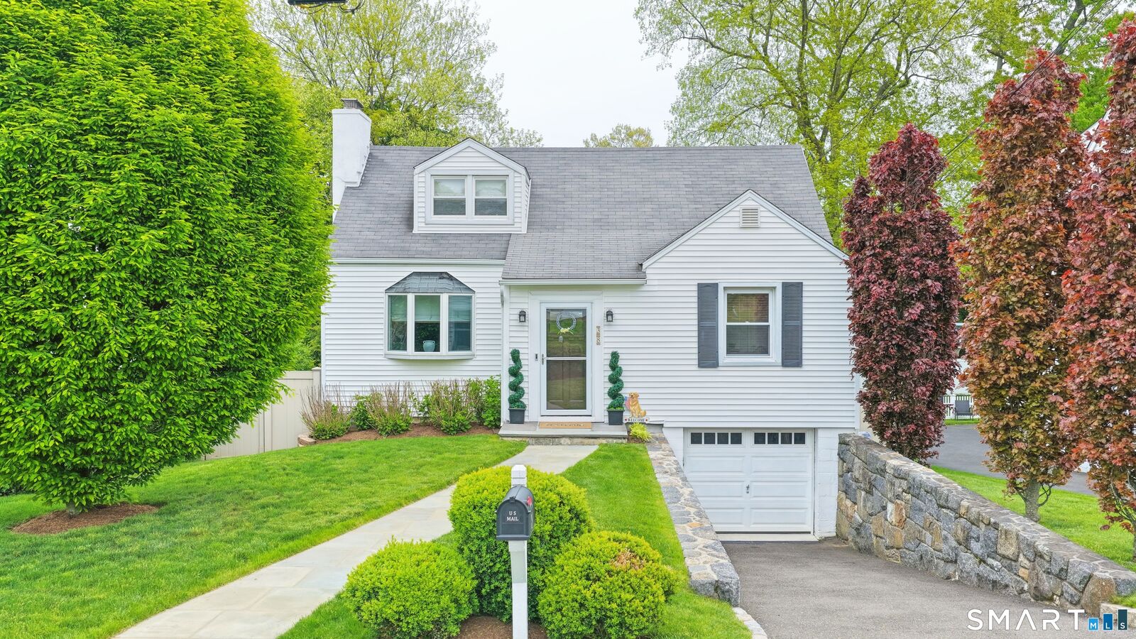 Property Photo:  38 Francis Lane  CT 06831 