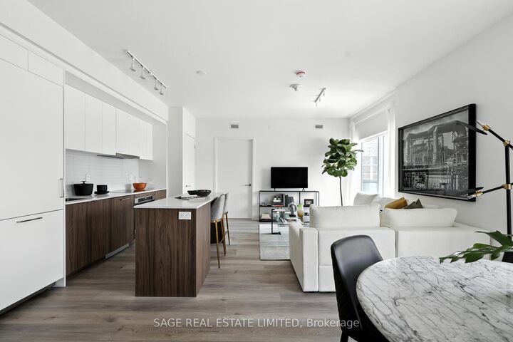 Property Photo: 863 St Clair Avenue W 301 ON M6C 1C4