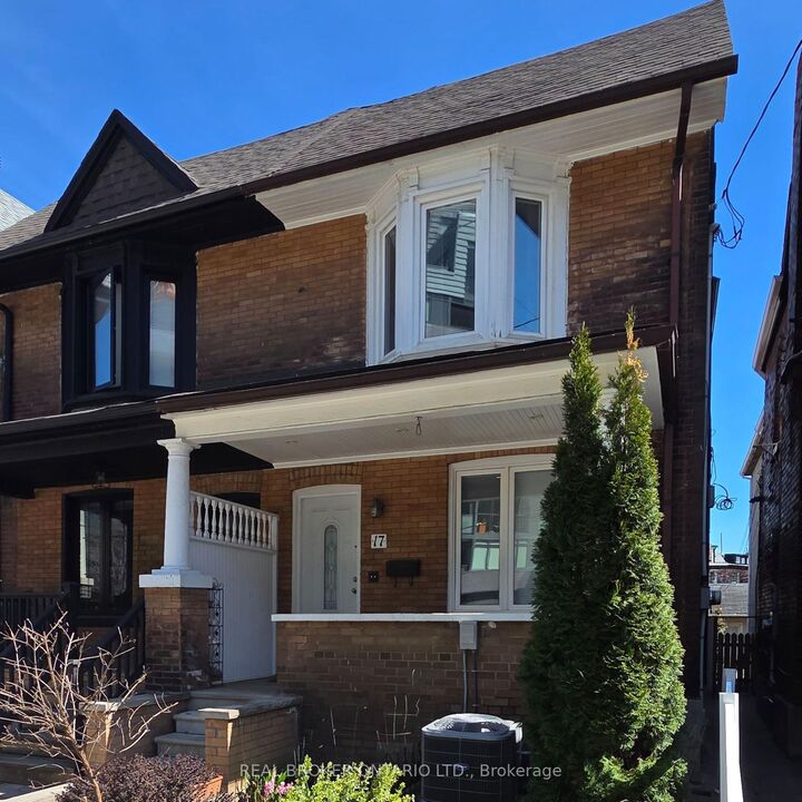 17 Howard Park Avenue — photo 1