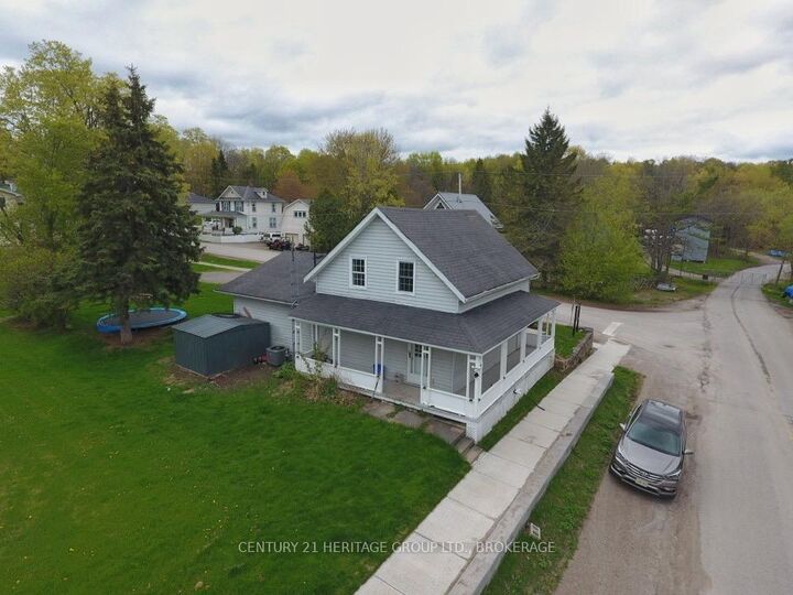 4 Water Street — photo 1