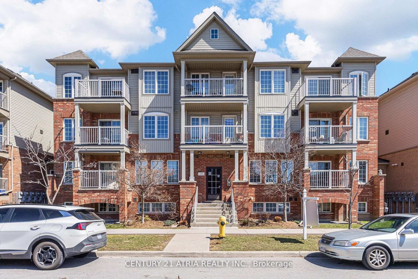 Property Photo: 129 Isaac Devins Boulevard 5 ON M9M 0C4