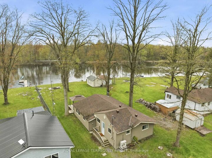 Property Photo: 49 River Road W ON K0L 1L0