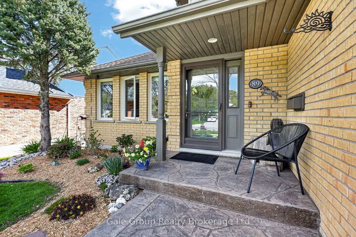Property Photo: 89 Lindsay Road ON N4V 1A8