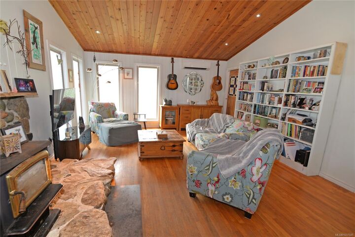 Property Photo: 765 Captain Ahab's Terr BC V0R 1X5