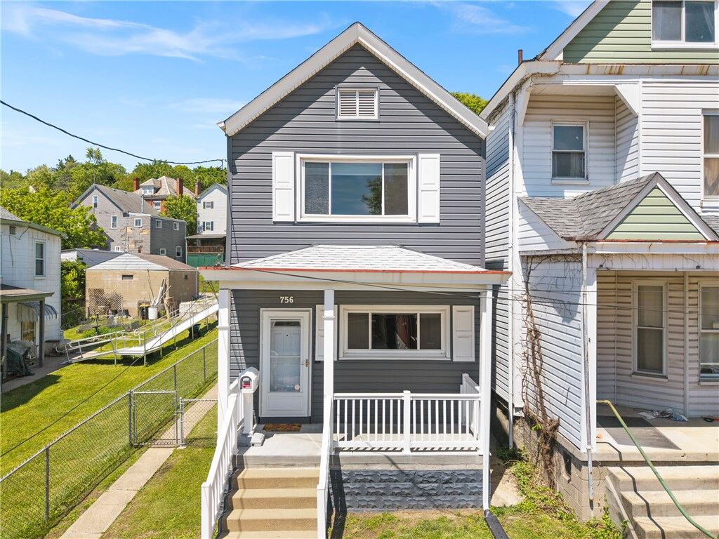 Property Photo: 756 Mary St PA 15136