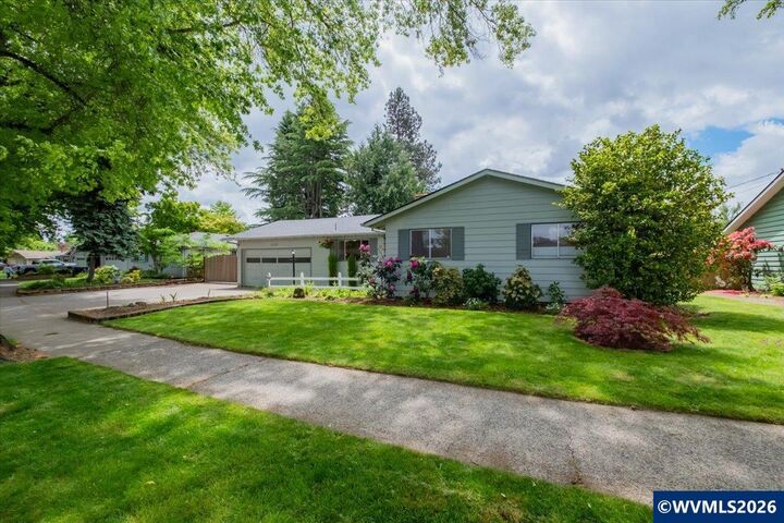 Property Photo:  4210 Ivory Way NE  OR 97305 