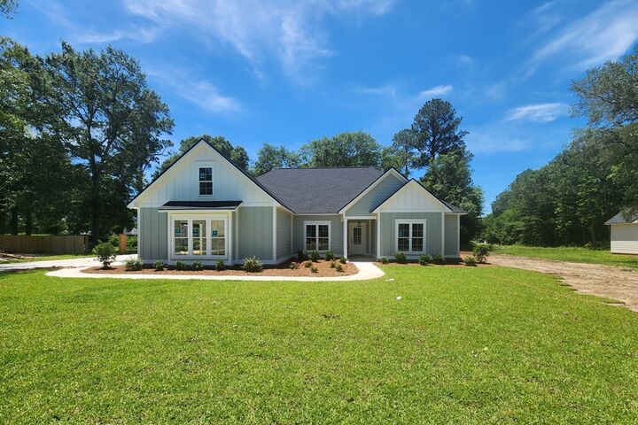 Property Photo: 109 Tybee Ln GA 31763