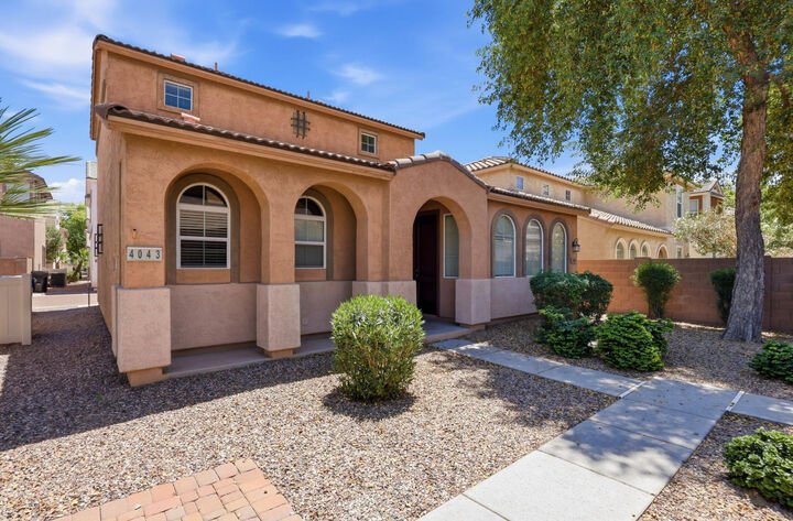 Property Photo:  4043 E Milky Way  AZ 85295 