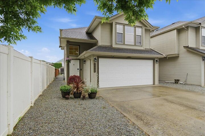 6885 Inkman Road — photo 1
