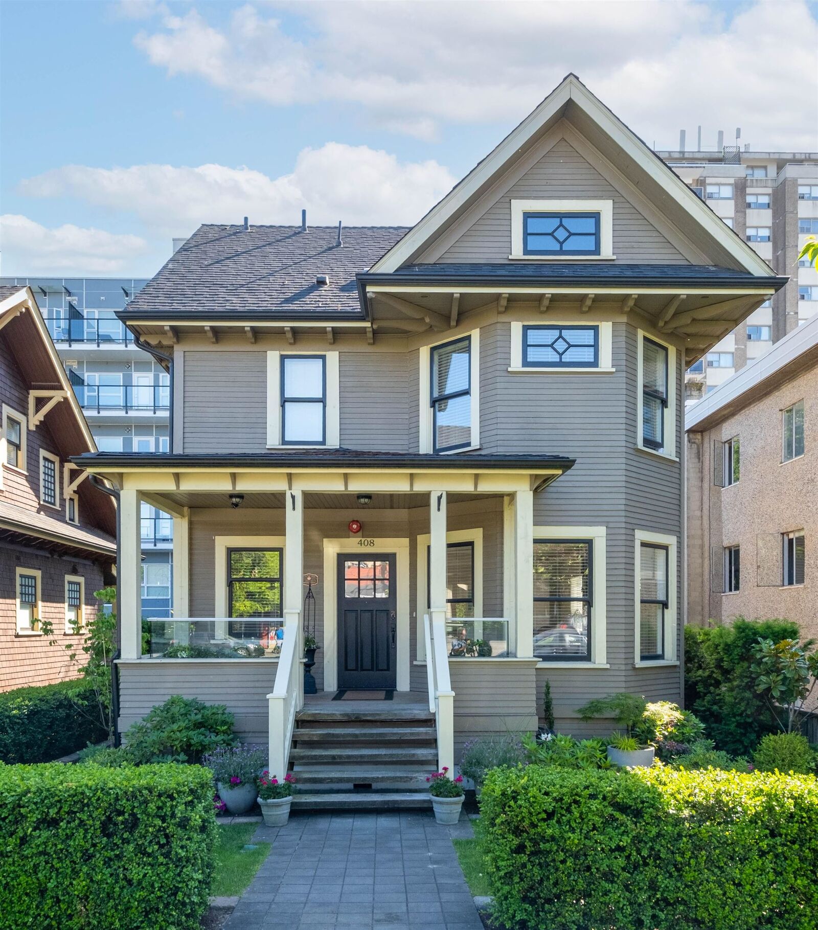 Property Photo:  408 Eighth Street  BC V3M 0K1 