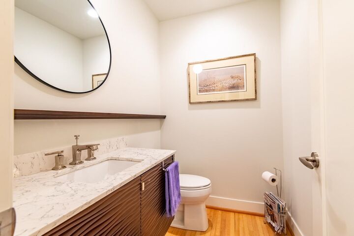 Property Photo:  412 W 21st Avenue  BC V5Y 2E7 