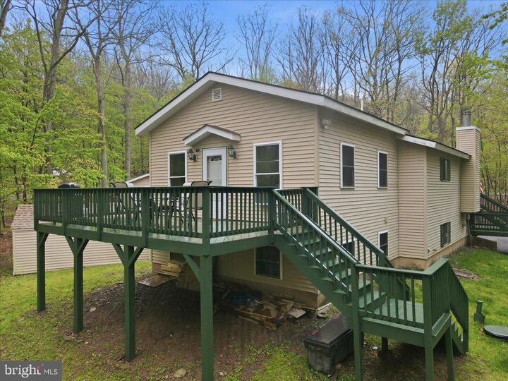 Property Photo:  149 McMichaels Court  PA 18360 