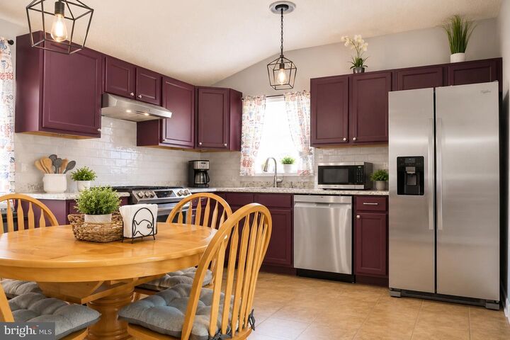 Property Photo:  315 Ellis Court  NJ 08045 