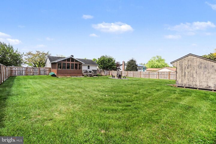 Property Photo:  1824 Rhoda Avenue  PA 17552 