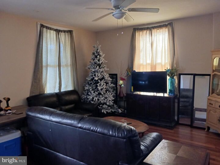 Property Photo:  28 N 5th Avenue  PA 19320 